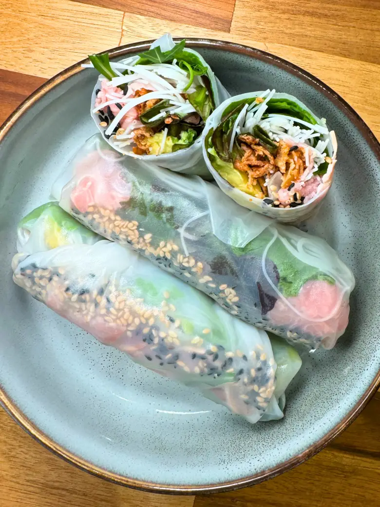 Bacon Avocado Rice Paper Wraps | Karinecooks